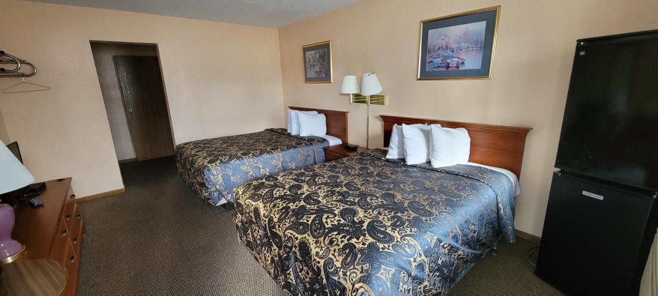 Mackinaw Budget Inn Mackinaw City Ngoại thất bức ảnh