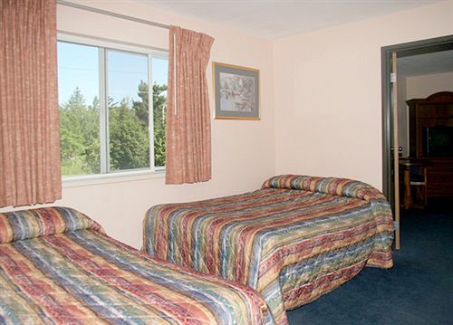 Mackinaw Budget Inn Mackinaw City Ngoại thất bức ảnh