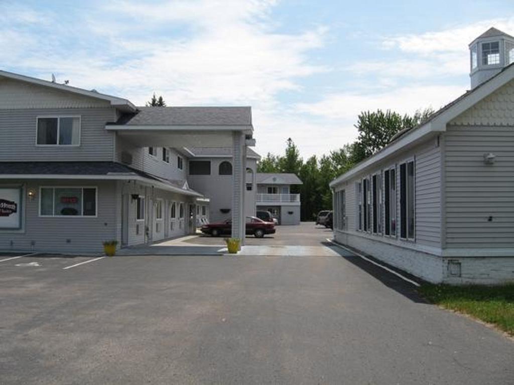 Mackinaw Budget Inn Mackinaw City Ngoại thất bức ảnh